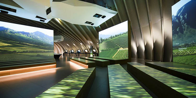 体验世界葡萄酒之都的迷人风情，那这个地方绝对不容错过--波尔多葡萄酒博物馆（Bordeaux Cite du Vin）。